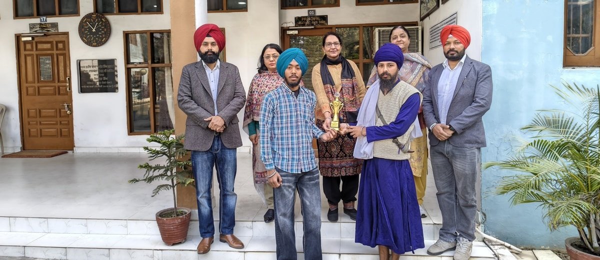 Bela College student secures second place in Gatka at state level
